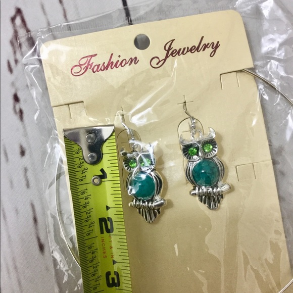 NEW Owl Necklace with Matching Earrings - Picture 2 of 3